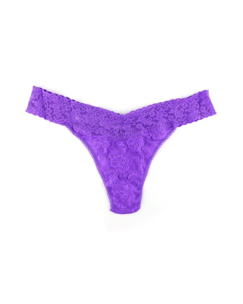 Front of a size one-size-fits-all SIGNATURE LACE PLUS THONG in VDVP-VIVID VIOLET by Hanky Panky. | dia_product_style_image_id:272611